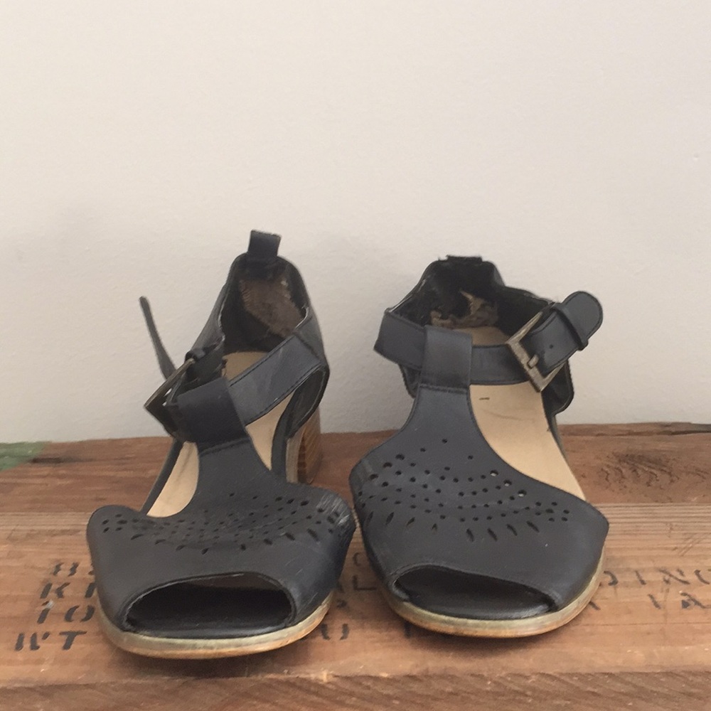 Vintage sandals